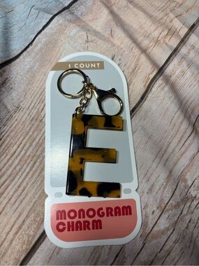 New Animal Print Monogram 'E' Bag Charm Keychain - Tortoiseshell Yellow